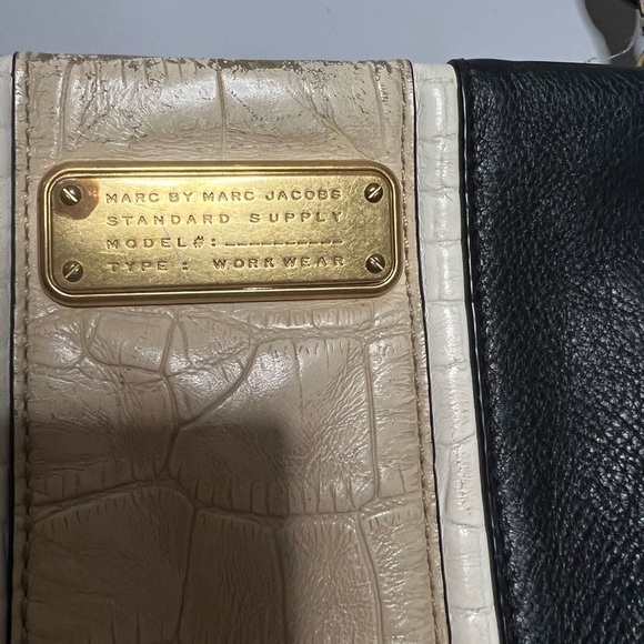 Marc by Marc Jacobs Natasha croc Leather Crossbody - Picture 5 of 12